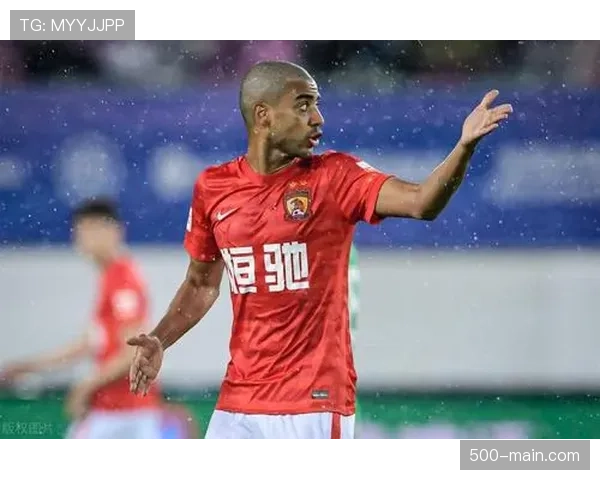 中后场核心球员回撤接球组织进攻的拉沃尔佩体系应用增多